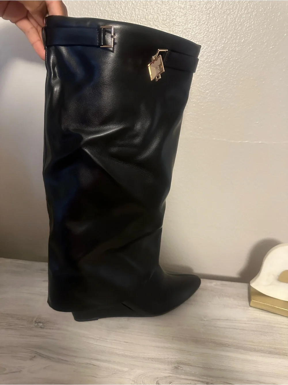 Black Women's Mid-Calf Fashion Boots - Stylish Everyday Look